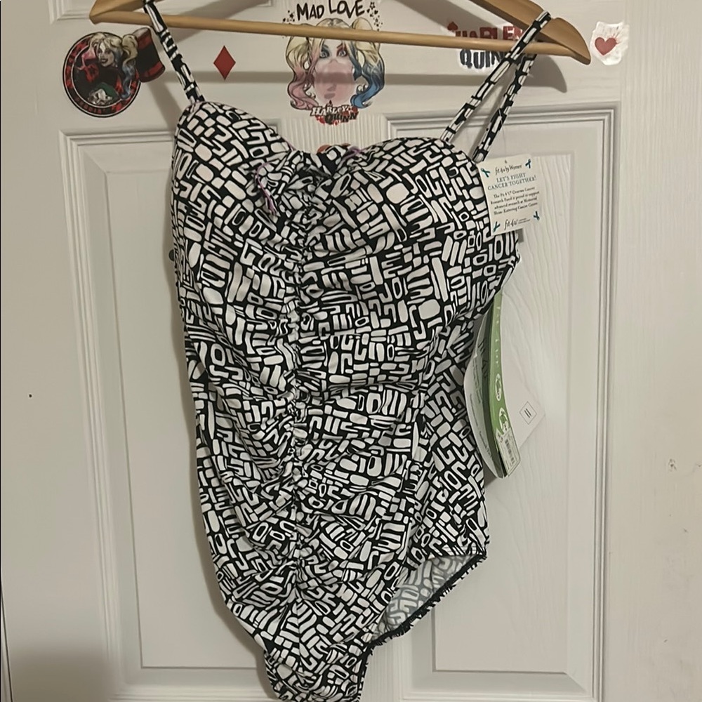 Black and White Geometric One Piece Swimsuit with Asymmetrical Strap